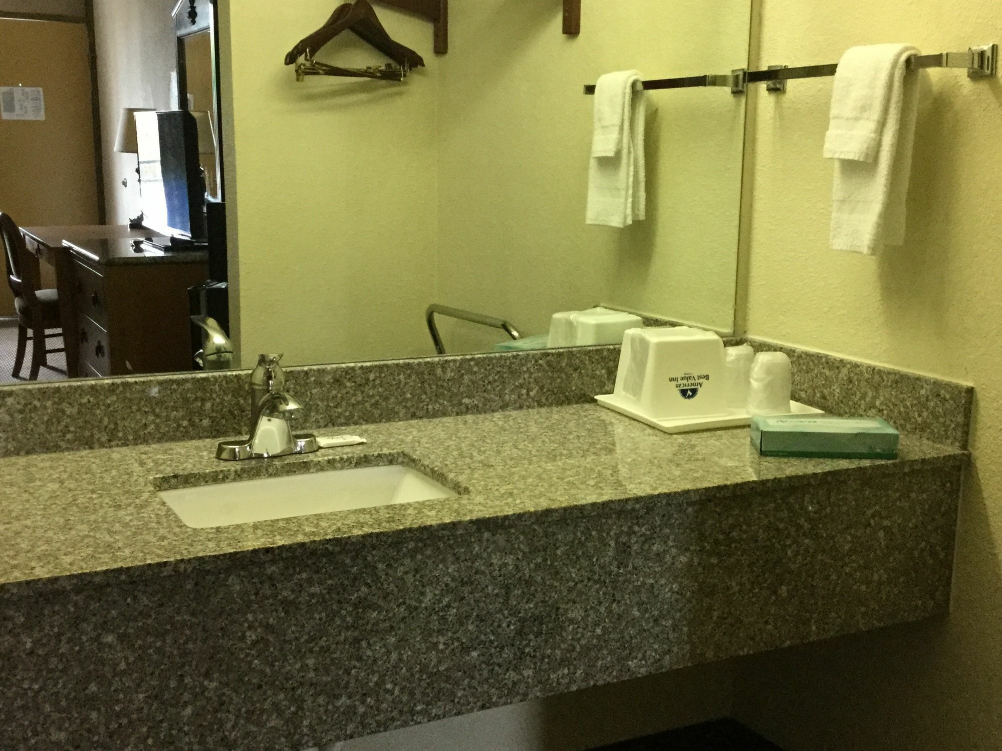 Motel Americas Value - 3*